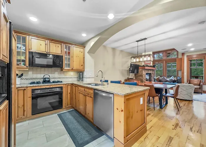 Apartment Union Creek Townhome 144c New Listing!